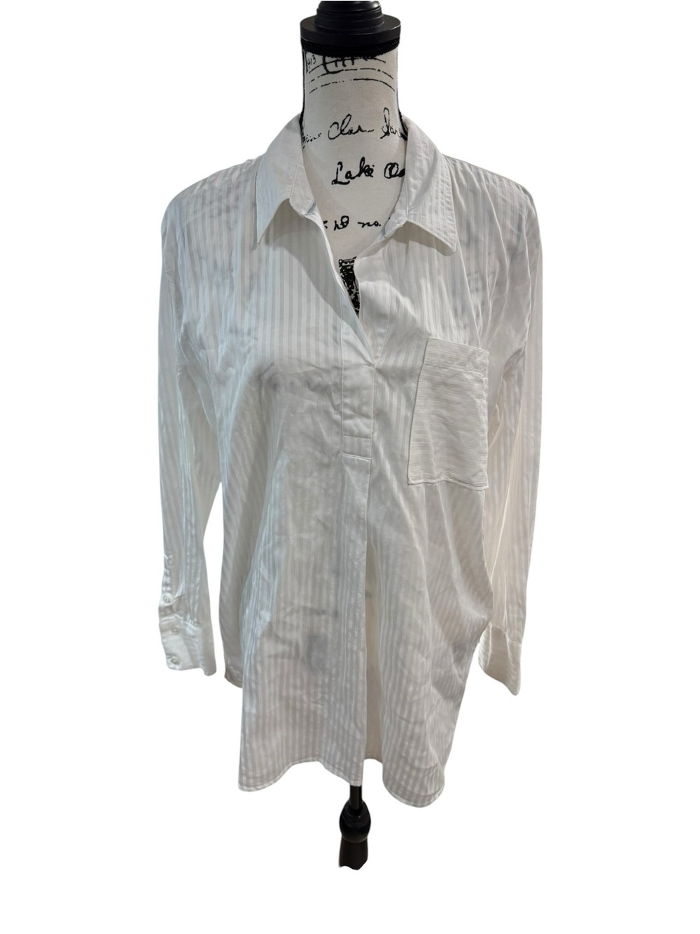Liz Claiborne  tone in tone Pinstripe Stretch Button-Down Shirt white Size Large